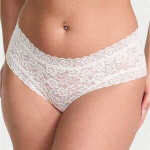 Victoria's Secret/ Coconut White / The Lacie/ Lace Cheeky Panty /